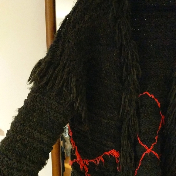 Sweater - Picture 3 of 4